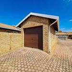 Rent 2 bedroom house in Mogale City