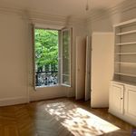 Rent 5 bedroom apartment of 105 m² in Paris