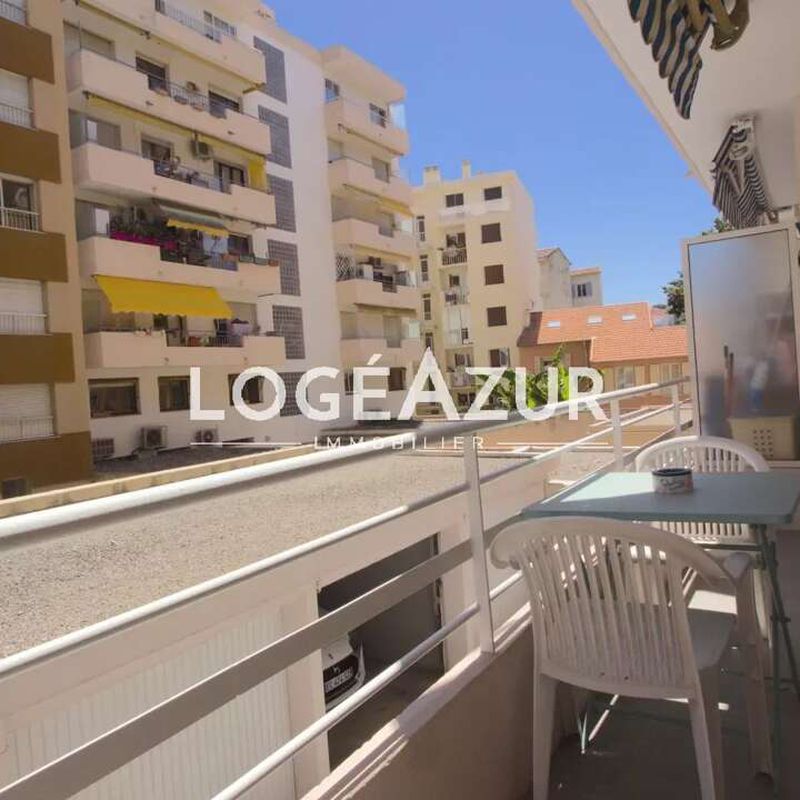 Location appartement 2 pièces 59 m² Antibes (06600)