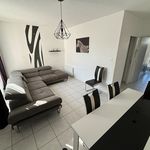 Rent 4 bedroom apartment of 71 m² in Salon-de-Provence