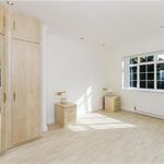Rent 5 bedroom house of 195 m² in London