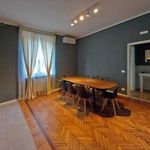 Affitto 5 camera appartamento di 195 m² in Florence