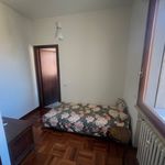 Rent 2 bedroom apartment of 100 m² in Padova