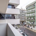 Rent 2 bedroom apartment of 76 m² in Lisboa