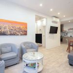Rent a room of 190 m² in Barcelona