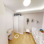 Rent a room of 95 m² in Granada