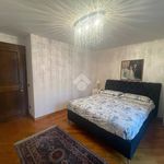 Rent 5 bedroom apartment of 171 m² in Verona