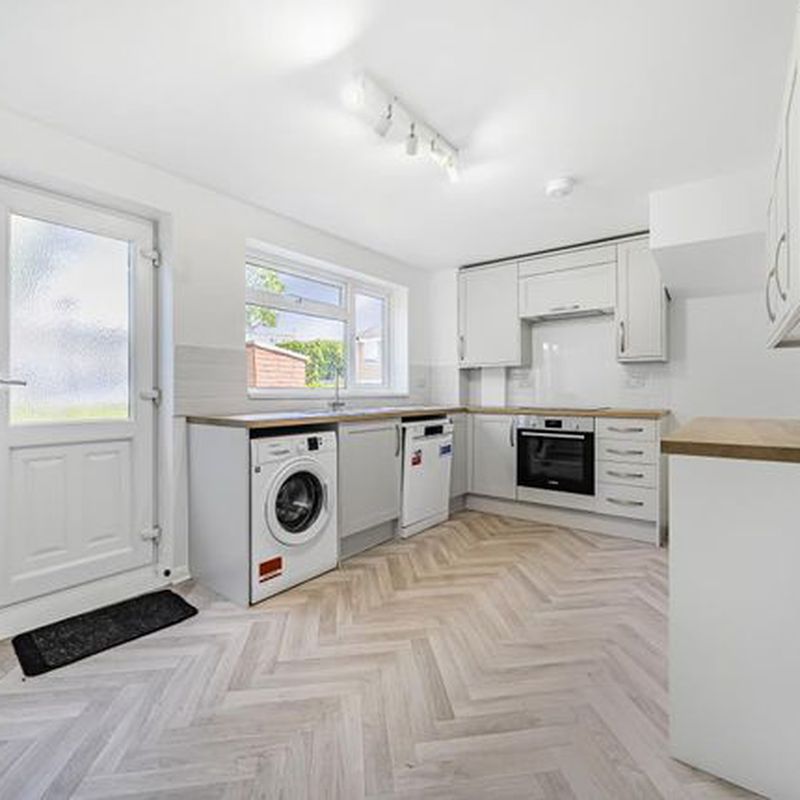 End terrace house to rent in Graham Avenue, Pangbourne RG8