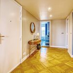 Rent 1 bedroom apartment of 118 m² in Versailles