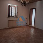 Affitto 3 camera casa di 150 m² in Lestizza