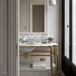 Rent 5 bedroom apartment of 300 m² in Paris