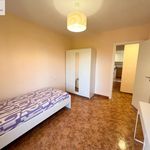 Rent 3 bedroom apartment of 93 m² in Valencia