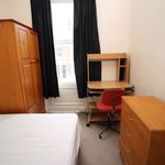 Rent 3 bedroom flat in Newcastle