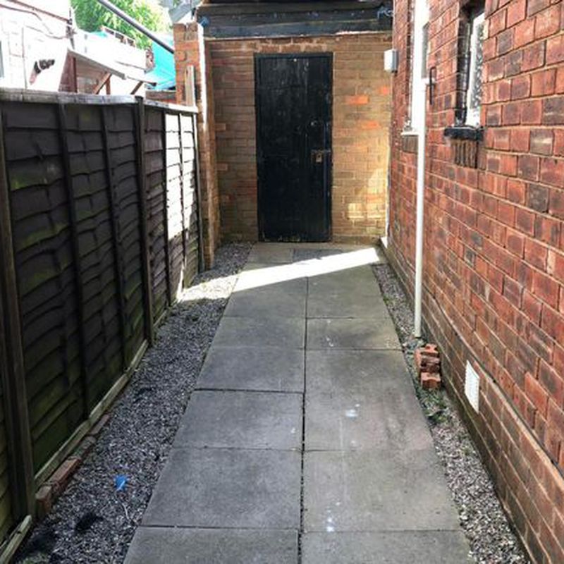 Detached house to rent in Birmingham New Road, Wolverhampton WV4 Spring Vale