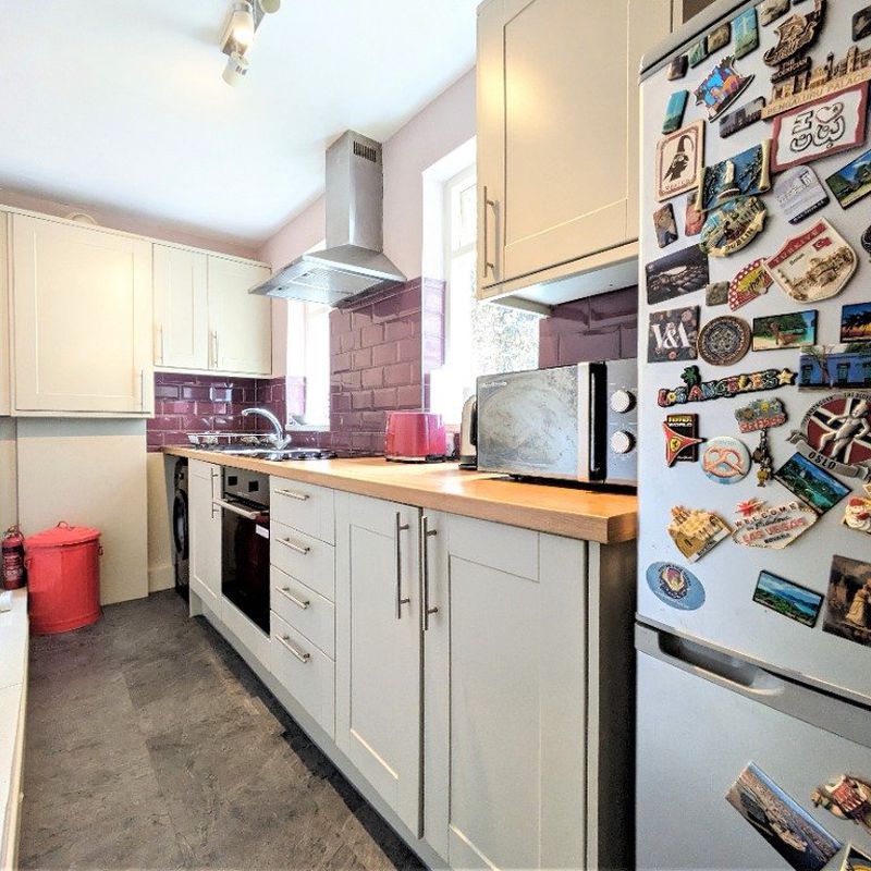 Unique two-bedroom ground floor apartment in excellent condition throughout. Presented to the market fully furnished and benefiting from a large private garden rarely available in central Edinburgh. Fountainbridge