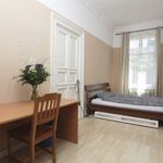 Rent a room of 132 m² in berlin