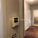 Affitto 3 camera appartamento di 95 m² in Lecco