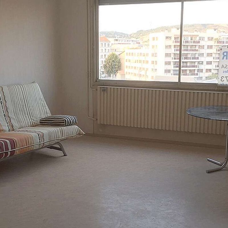 Location appartement 1 pièce 30 m² Clermont-Ferrand (63100)