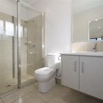 Rent 3 bedroom house of 600 m² in Cairns