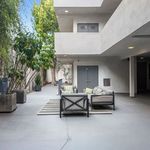 Rent 2 bedroom apartment of 222 m² in West Hollywood