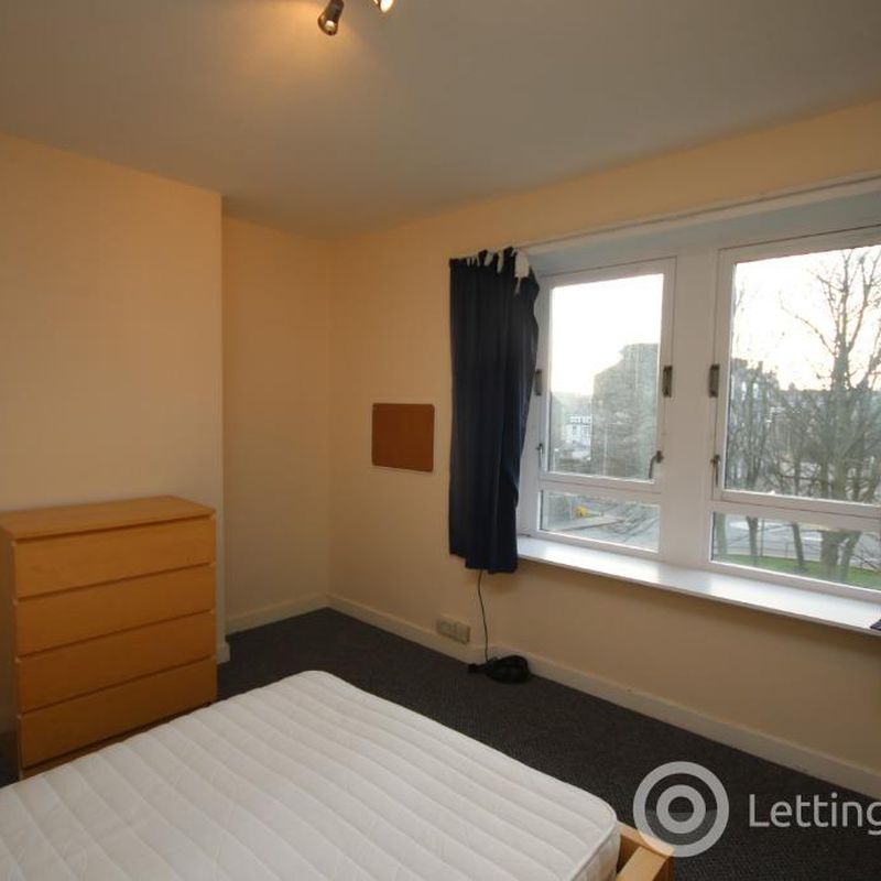 3 Bedroom Flat to Rent at Aberdeen-City, George-St, Harbour, Pittodrie, England