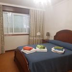 Rent 1 bedroom apartment of 3 m² in Pontevedra