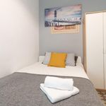 Rent 7 bedroom apartment in Barcelona