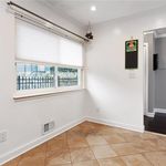 Rent 3 bedroom apartment of 1600 m² in Mount Kisco