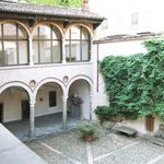 Rent 4 bedroom apartment of 285 m² in Milano