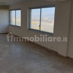 Affitto 5 camera appartamento di 1390 m² in Messina