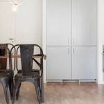 Rent a room of 35 m² in Stuvsta-Snättringe