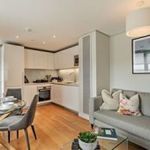 Rent 3 bedroom apartment of 84 m² in London