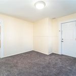 Rent 2 bedroom apartment of 2527 m² in Wallingford