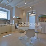 Affitto 5 camera appartamento di 250 m² in Bordighera