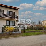 Pronajměte si 1 ložnic/e dům o rozloze 120 m² v Celakovice