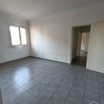 Appartement de 82 m² avec 4 chambre(s) en location à Nîmes