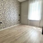 Rent 3 bedroom apartment of 87 m² in Győr