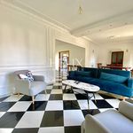 Rent 8 bedroom house of 200 m² in Saint-Germain-en-Laye