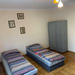 Wynajmij 5 sypialnię dom z 200 m² w Niepołomice