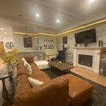 Rent 4 bedroom house of 214 m² in Long Beach
