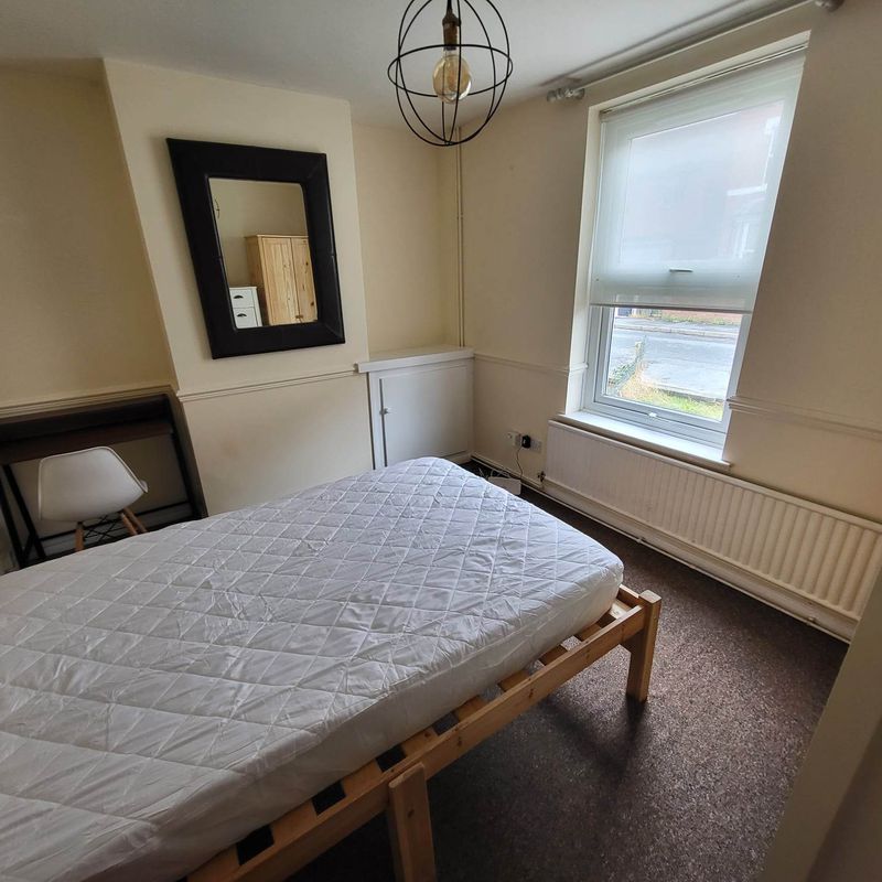 3 Bed House at Middle Road, Worcester WR2 4HT, United Kingdom