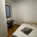 Rent a room of 135 m² in València