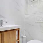 Rent 2 bedroom apartment of 90 m² in Levallois-Perret