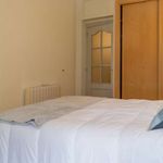 Rent a room of 157 m² in Madrid