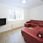Rent 5 bedroom apartment in Batley