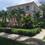 Rent 1 bedroom apartment of 250 m² in Coral Gables