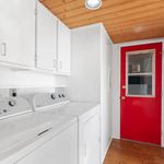 Rent 2 bedroom apartment in Malibu