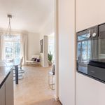 Rent 3 bedroom apartment of 185 m² in Ukkel