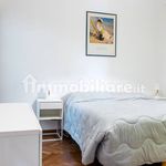 Rent 5 bedroom apartment of 162 m² in Genoa