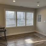 Rent 1 bedroom apartment of 650 m² in Chicago
